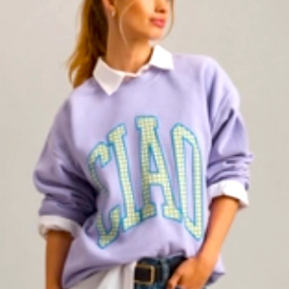 Cute & Comfy ANTHROPOLOGIE Oversized Lavender Sweatshirt with 'CIAO' Graphic